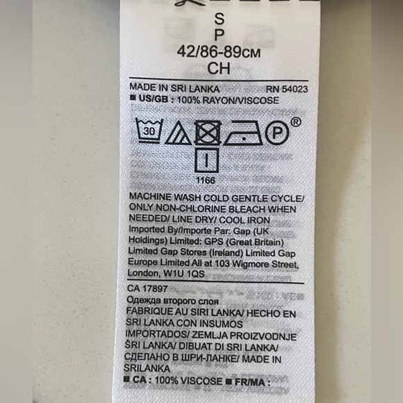 Banana Republic Button Down Shirt - size S - Picture 6 of 6